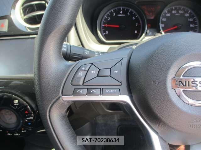 Nissan NOTE 2017-04 302418-18
