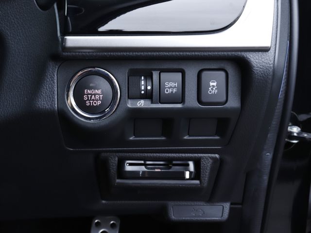 Subaru FORESTER 2018-03 10345-18