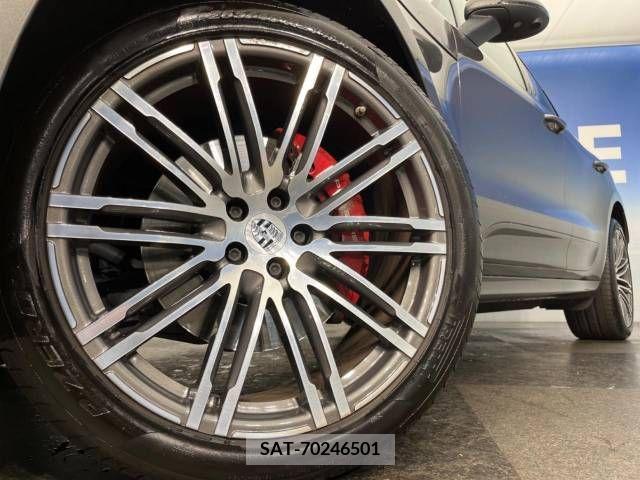 Porsche MACAN 2015-03 320067-16
