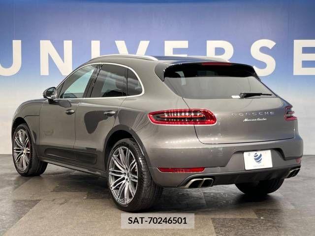 Porsche MACAN 2015-03 320067-14