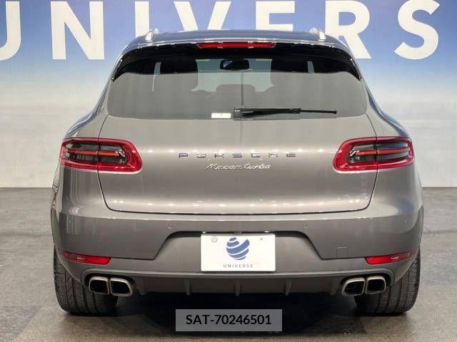 Porsche MACAN 2015-03 320067-12