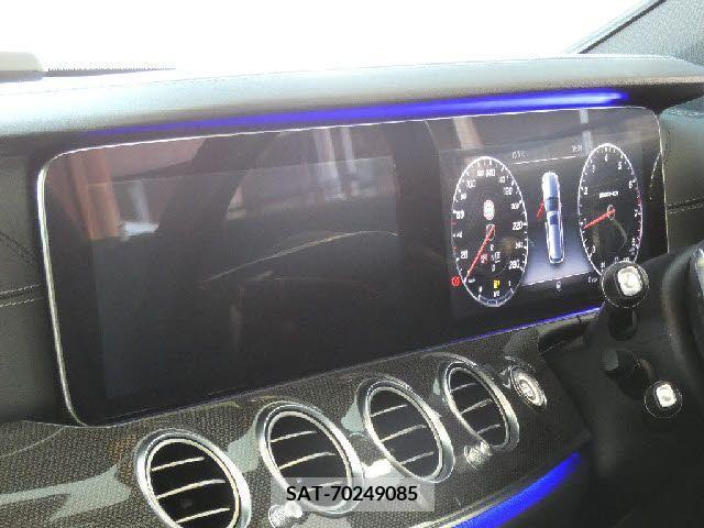 Amg E-CLASS 2017-05 215508-9