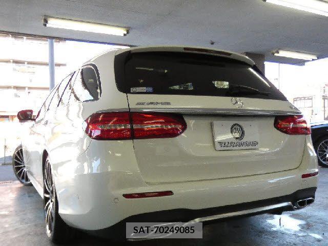 Amg E-CLASS 2017-05 215508-2