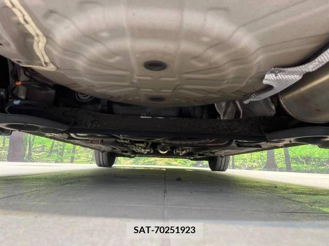 Nissan NOTE 2013-12 365348-17