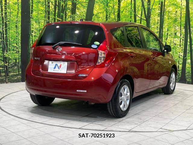 Nissan NOTE 2013-12 365348-15