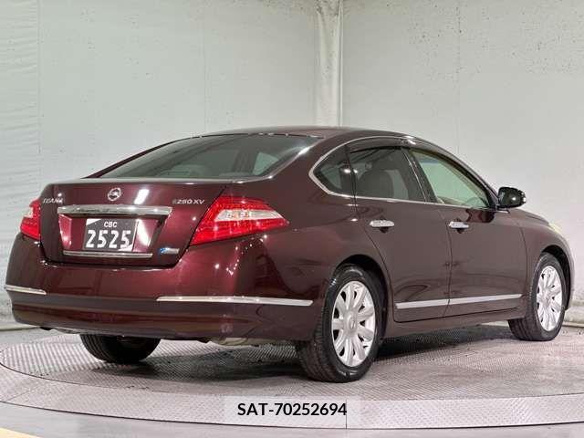 Nissan TEANA 2011-08 215907-8