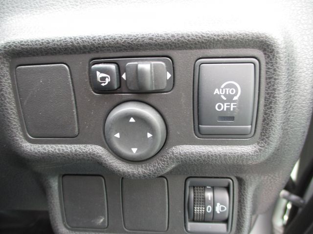 Nissan NOTE 2013-10 5897-13