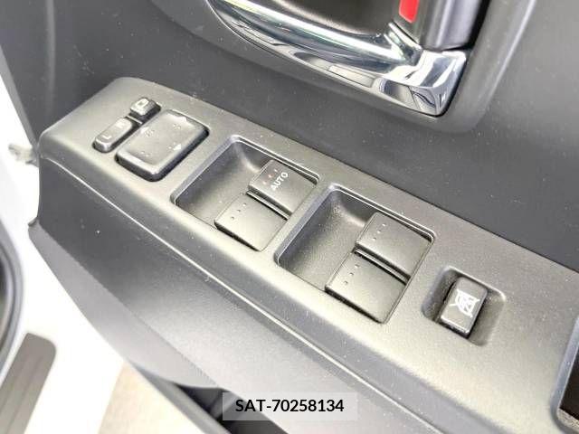 Mazda PREMACY 2011-09 253365-6