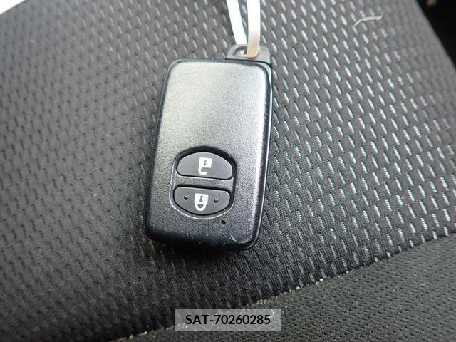 Toyota VITZ 2019-08 370158-29