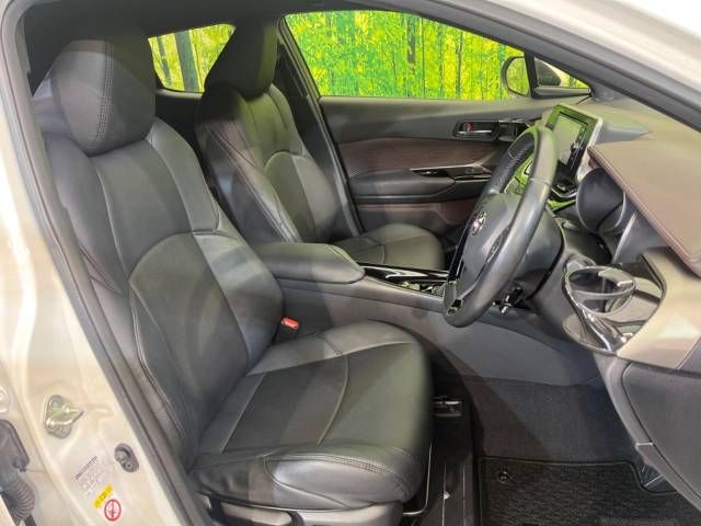 Toyota C-HR 2018-08 196372-10