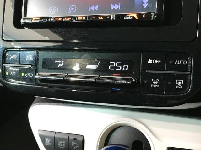 Toyota PRIUS 2017-07 6590-9
