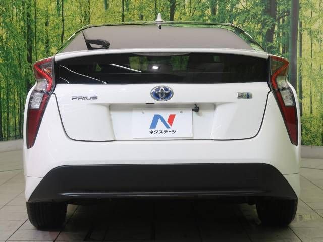Toyota PRIUS 2017-07 6590-17