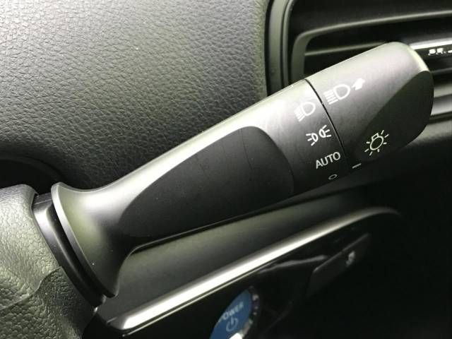 Toyota PRIUS 2017-07 6590-10
