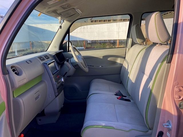Daihatsu MOVE CONTE 2014-06 8820-3