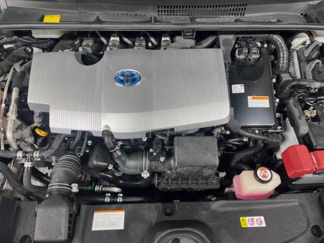 Toyota PRIUS 2018-08 180517-18