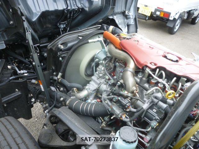 Hino DUTRO 2023-09 348122-3