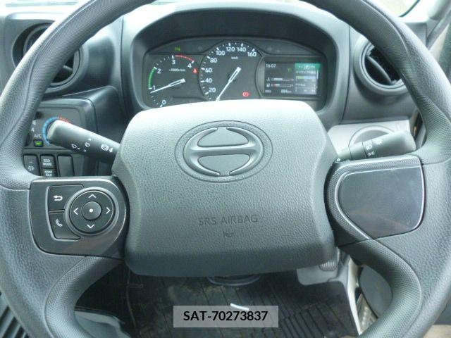 Hino DUTRO 2023-09 348122-22