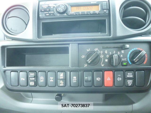 Hino DUTRO 2023-09 348122-21