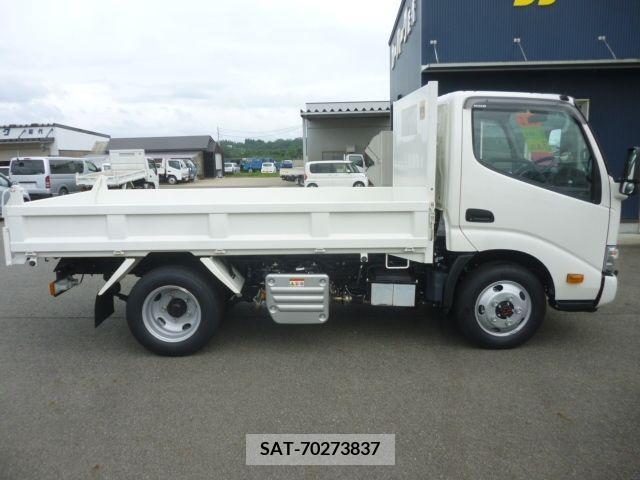 Hino DUTRO 2023-09 348122-16