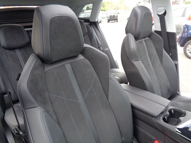 Peugeot 3008 2019-01 11790-11