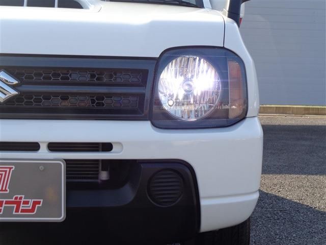Suzuki JIMNY 2017-03 22721-11