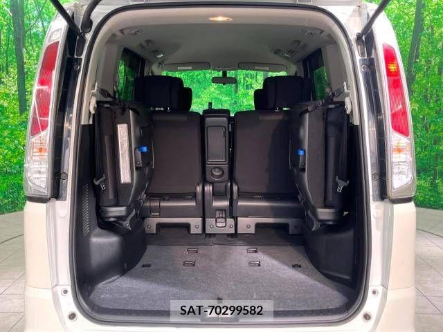 Nissan SERENA 2011-12 284308-10