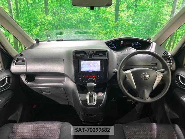 Nissan SERENA 2011-12 284308-1