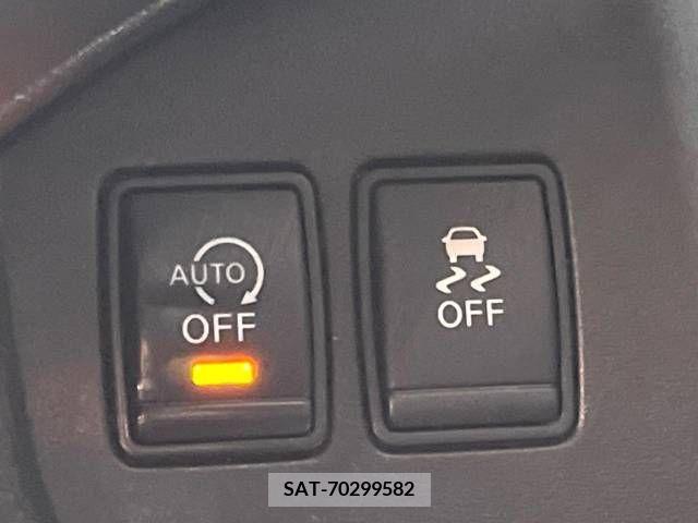Nissan SERENA 2011-12 284308-7