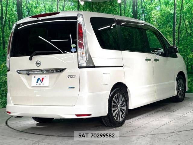 Nissan SERENA 2011-12 284308-17