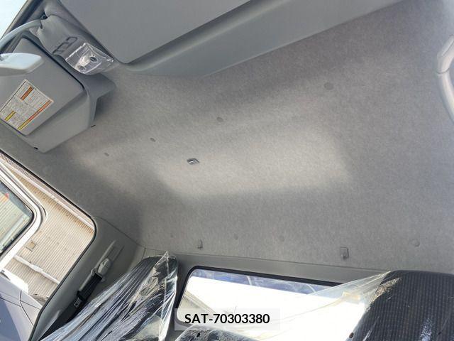 Mitsubishi CANTER 2023-11 263453-9