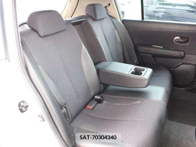 Nissan TIIDA 2011-09 237964-11