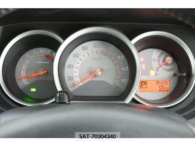 Nissan TIIDA 2011-09 237964-18