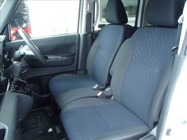 Nissan ROOX 2020-06 11880-2