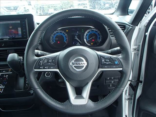 Nissan ROOX 2020-06 11880-4