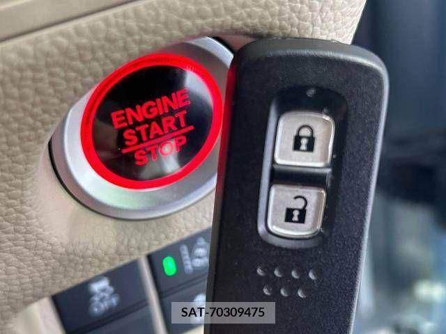 Honda N BOX 2019-05 337695-6