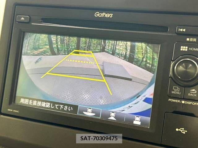 Honda N BOX 2019-05 337695-4