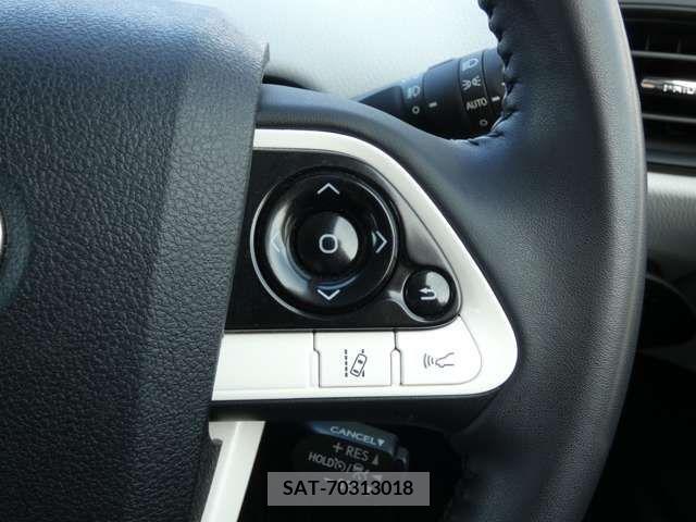 Toyota PRIUS 2017-01 282096-16