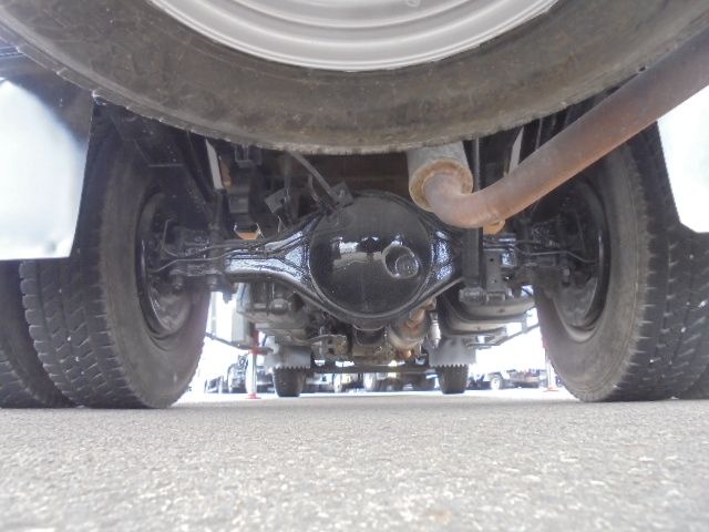 Isuzu ELF TRUCK 2004-10 6082-16