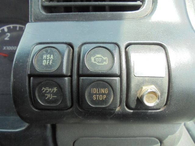 Isuzu ELF TRUCK 2004-10 6082-8