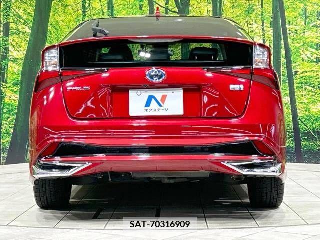 Toyota PRIUS 2021-02 373899-15