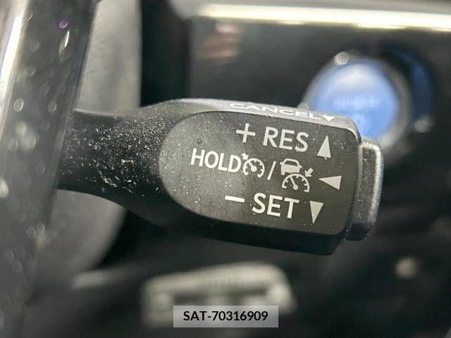 Toyota PRIUS 2021-02 373899-5