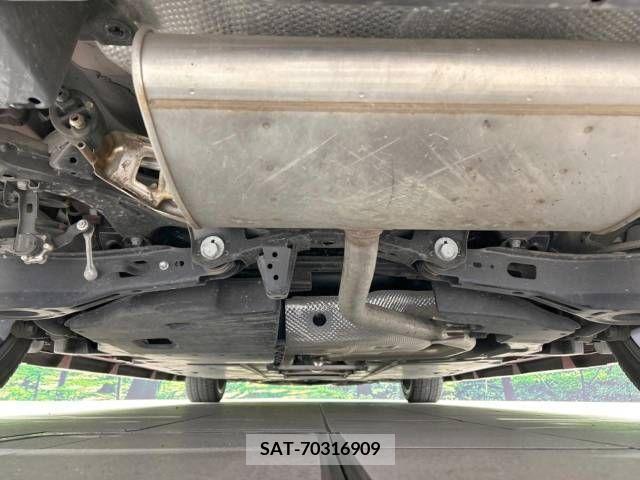 Toyota PRIUS 2021-02 373899-19
