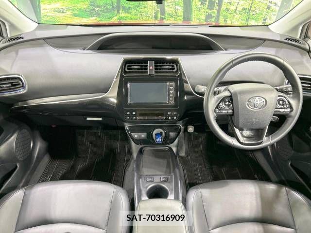 Toyota PRIUS 2021-02 373899-1
