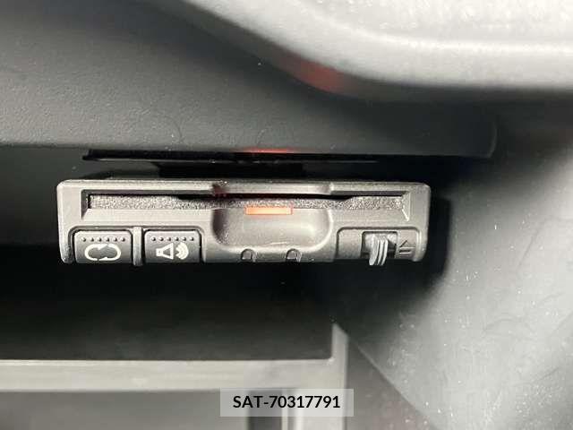Nissan NOTE 2012-11 223769-20