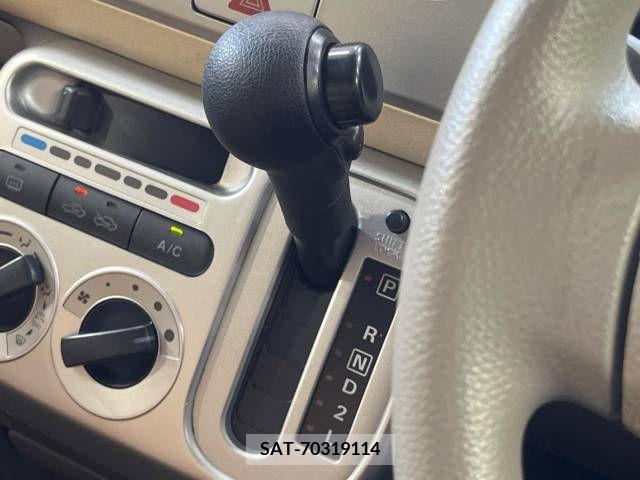 Nissan MOCO 2011-01 354802-18