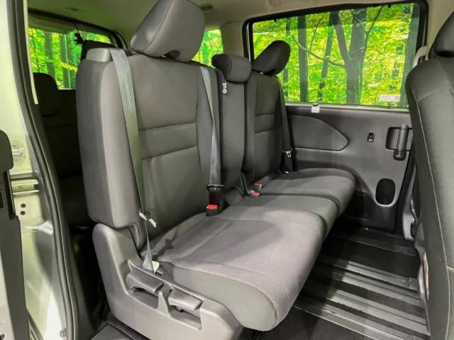 Nissan SERENA 2017-08 27090-8