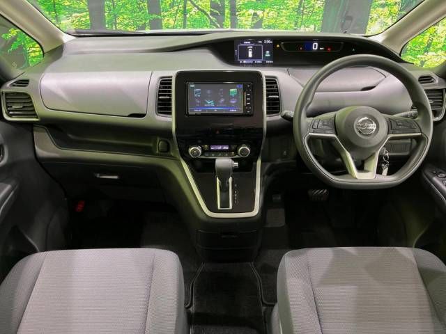 Nissan SERENA 2017-08 27090-1