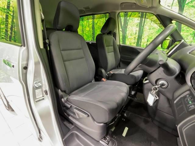 Nissan SERENA 2017-08 27090-7