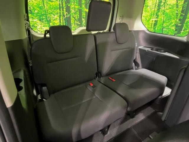 Nissan SERENA 2017-08 27090-9