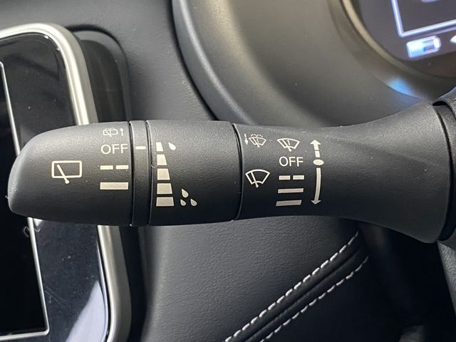 Nissan KICKS 2020-12 9335-4